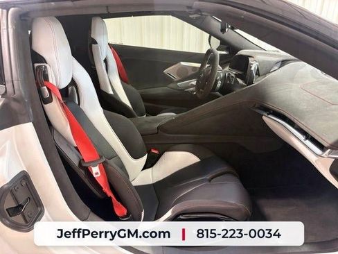 Used 2023 Chevrolet Corvette Stingray Premium Conv w/ Z51 Performance Package RWD image 23