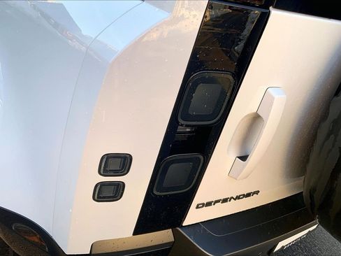 New 2026 Land Rover Defender 110 V8 image 14