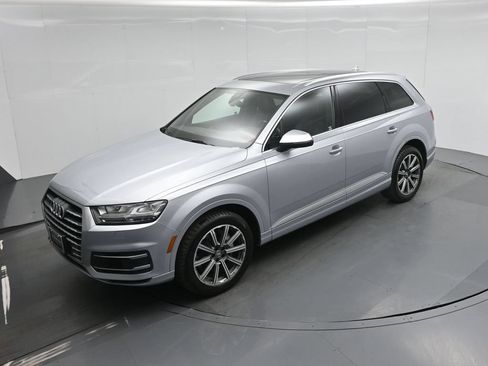 Used 2017 Audi Q7 3.0T Premium Plus w/ Premium Plus Package AWD/4WD image 40
