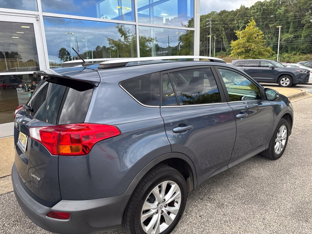 Used 2013 Toyota RAV4 Limited FWD image 3