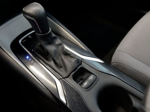 Used 2020 Toyota Corolla SE image 25