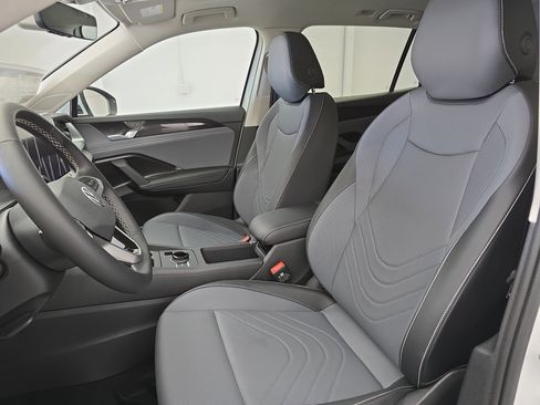 New 2026 Volkswagen Tiguan SE image 15