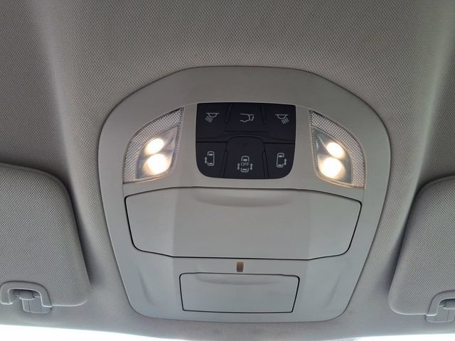 Certified 2024 Chrysler Pacifica Touring-L FWD image 25