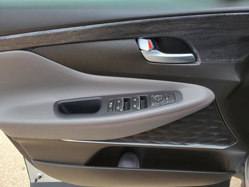 Used 2019 Hyundai Santa Fe Limited FWD image 18