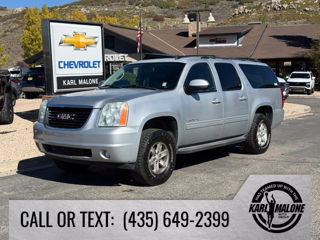 Used 2013 GMC Yukon XL SLT w/ SLT-2 Equipment Package AWD/4WD image 1