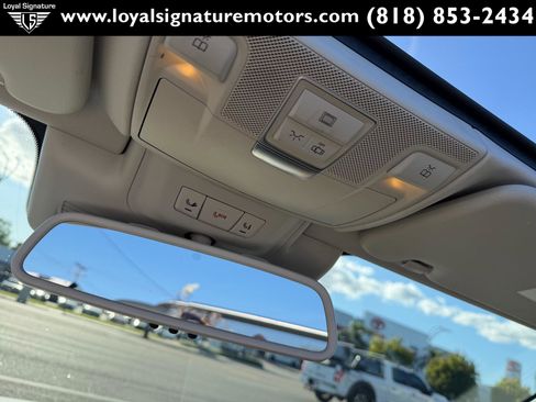Used 2018 Mercedes-Benz SL 550 image 24