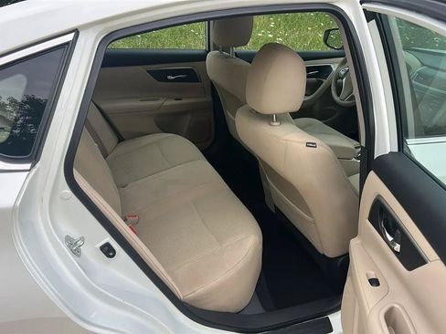 Used 2015 Nissan Altima 2.5 SV w/ Convenience Package FWD image 39