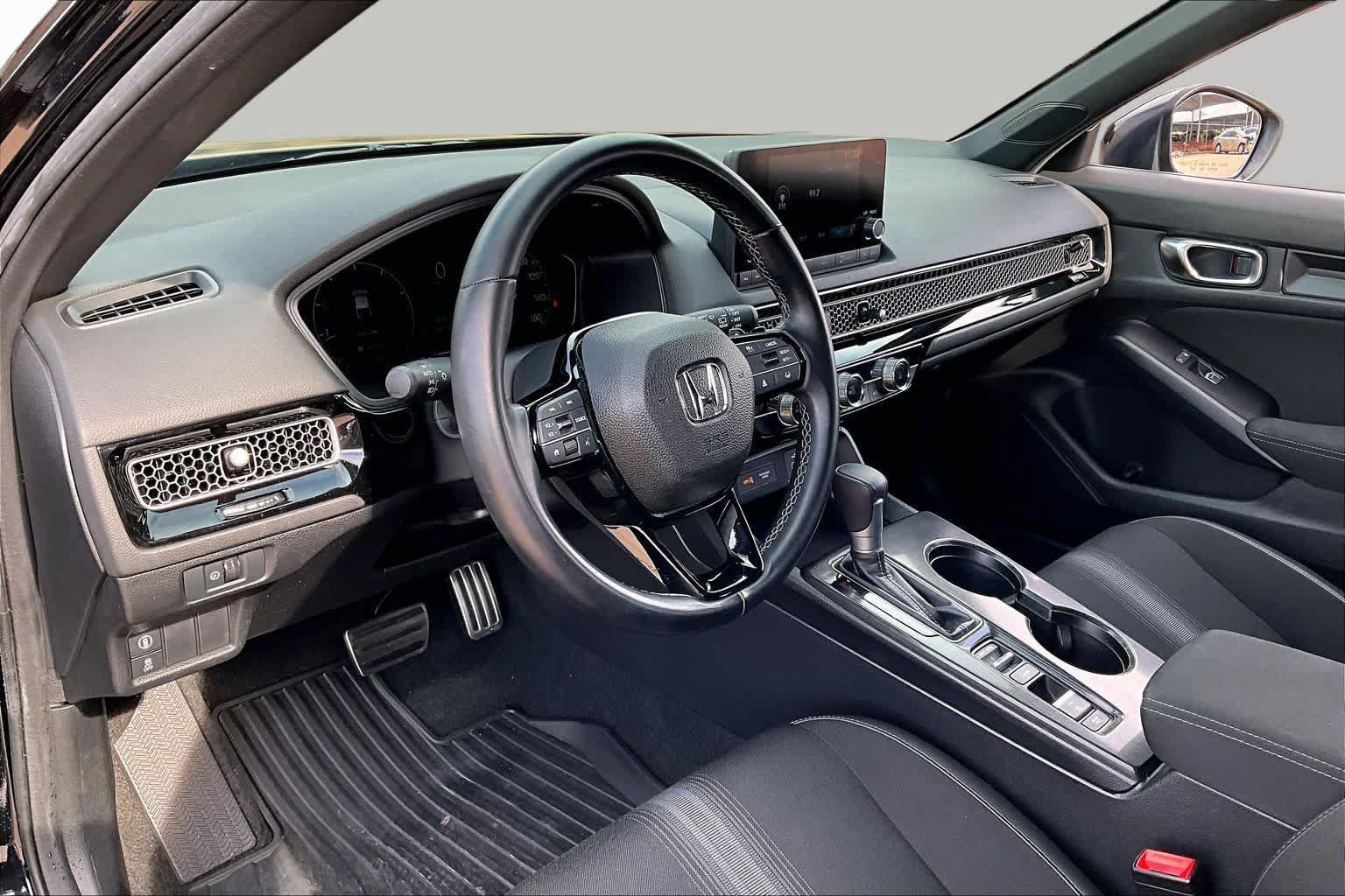 Used 2024 Honda Civic Sport image 14