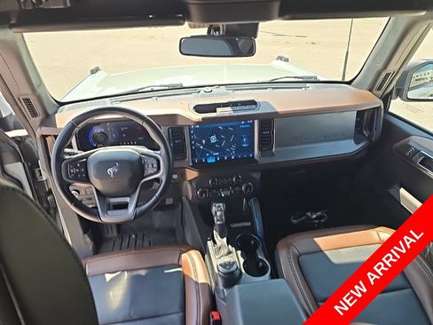 Used 2022 Ford Bronco Outer Banks AWD/4WD image 8