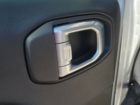 Used 2023 Jeep Gladiator Mojave w/ LED Lighting Group image 9