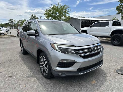 Used 2018 Honda Pilot Elite image 8