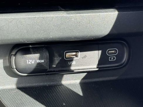 Used 2024 Kia Seltos EX image 6