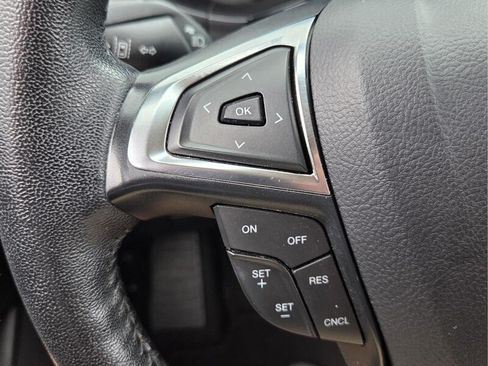 Used 2024 Ford Edge SEL AWD/4WD image 30