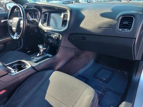 Used 2015 Dodge Charger SXT image 48