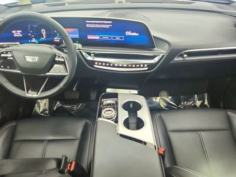 Used 2024 Cadillac Lyriq Tech image 87