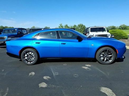 New 2026 Dodge Charger Scat Pack w/ Blacktop Package AWD/4WD image 17