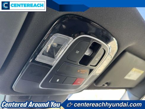 Used 2023 Hyundai Santa Cruz SEL Premium image 32