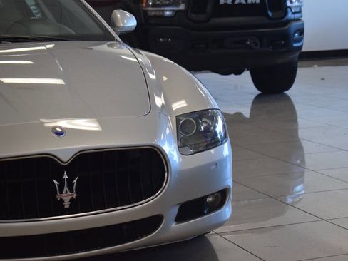 Used 2011 Maserati Quattroporte S RWD image 11