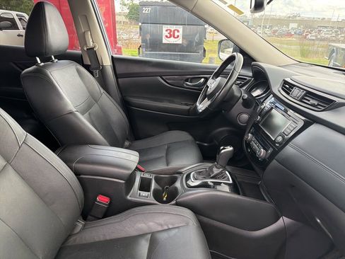 Used 2018 Nissan Rogue SL FWD image 22
