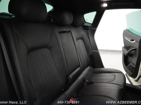 Used 2022 Maserati Levante Modena AWD/4WD image 27
