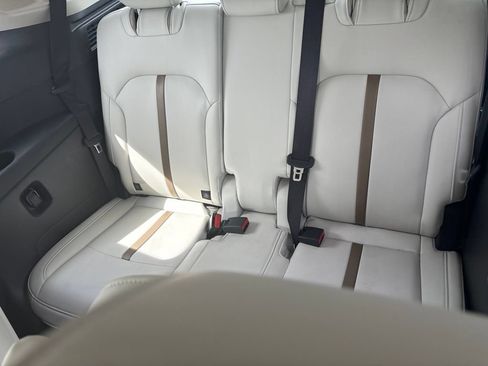 Certified 2025 MAZDA CX-90 Plug-In Hybrid w/ Premium Plus AWD/4WD image 8