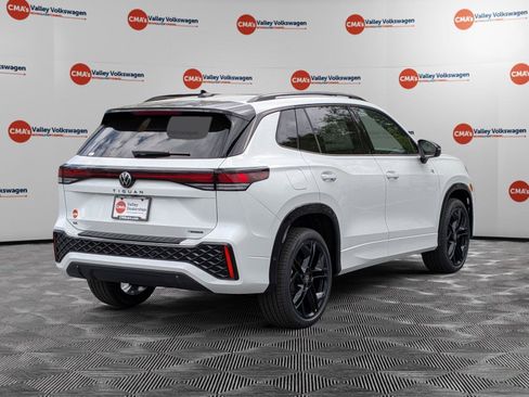 New 2026 Volkswagen Tiguan SE R-Line AWD/4WD image 5
