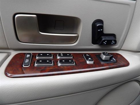 Used 2007 Lincoln Town Car Signature image 21