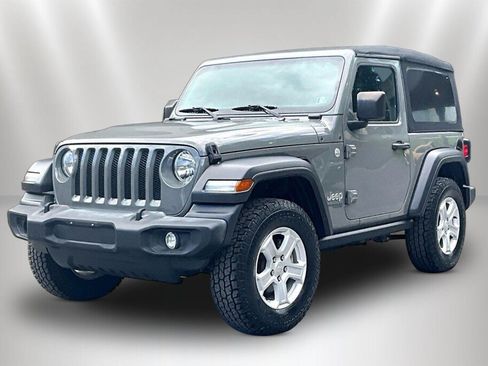 Used 2019 Jeep Wrangler Sport AWD/4WD image 3