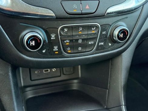 Certified 2024 Chevrolet Equinox LT FWD image 19