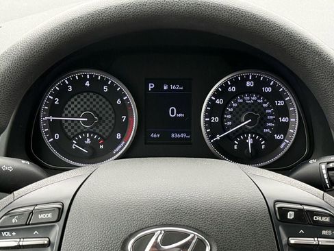 Used 2020 Hyundai Elantra SEL image 21