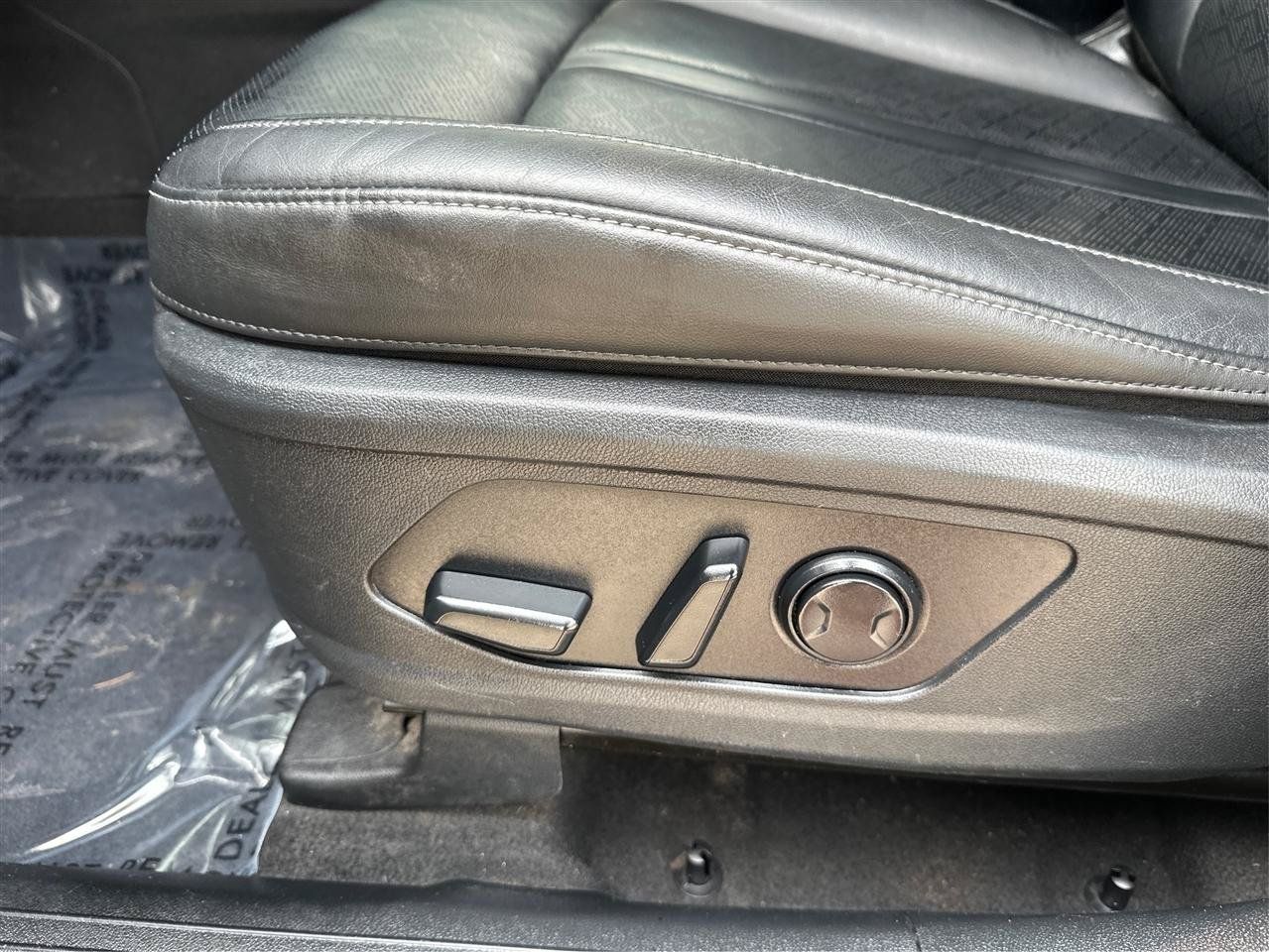 Used 2021 Kia Sorento S FWD image 19