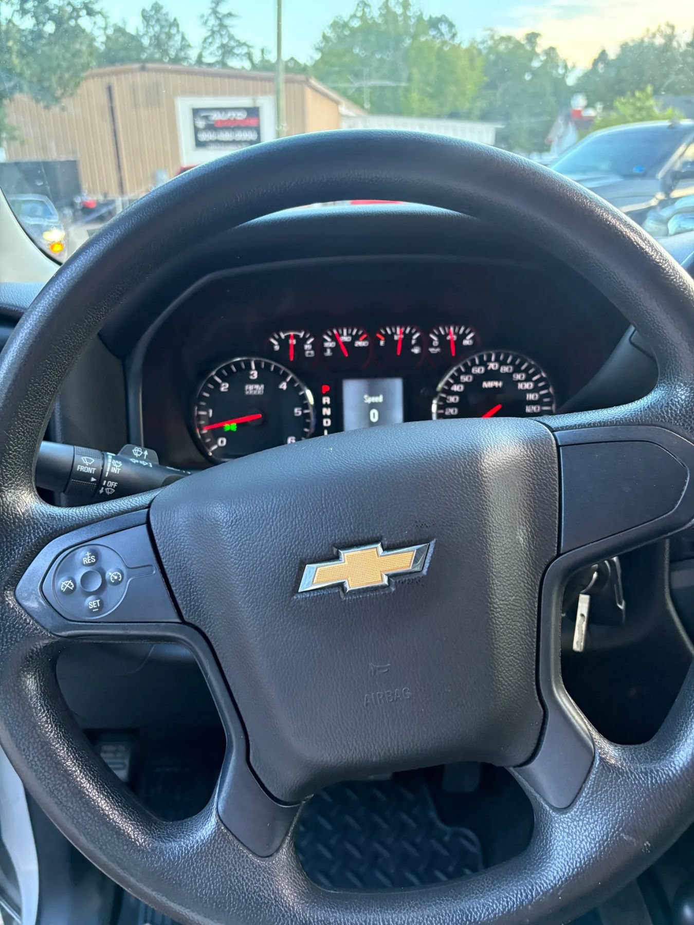 Used 2019 Chevrolet Silverado 1500 Custom w/ Custom Convenience Package AWD/4WD image 14