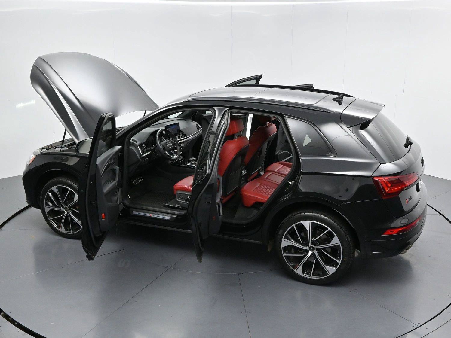 Used 2024 Audi SQ5 Prestige AWD/4WD image 41