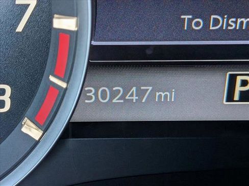 Used 2022 Nissan Frontier SV w/ Technology Package image 10