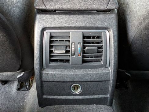 Used 2018 BMW 330e image 17