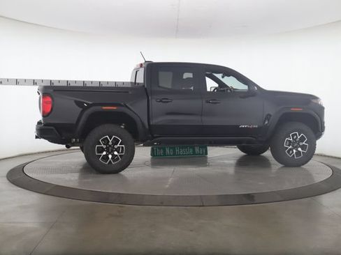 Used 2024 GMC Canyon AT4X AWD/4WD image 6
