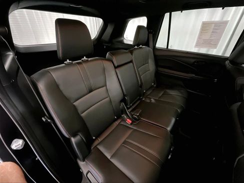 Used 2022 Honda Passport TrailSport image 16