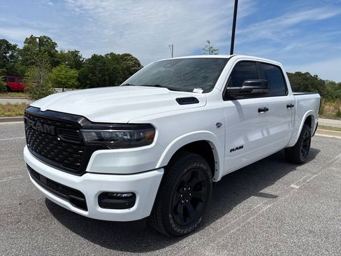 Used 2026 RAM 1500 4x4 Crew Cab image 59