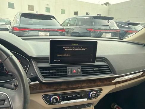 Used 2018 Audi Q5 2.0T Premium Plus w/ Premium Plus Package AWD/4WD image 4