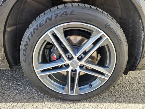 Used 2018 Audi SQ5 Premium Plus w/ Navigation Package image 22