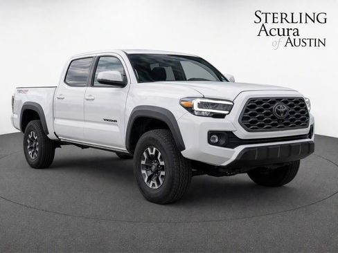 Used 2023 Toyota Tacoma TRD Off-Road w/ Advanced Technology Package AWD/4WD image 2