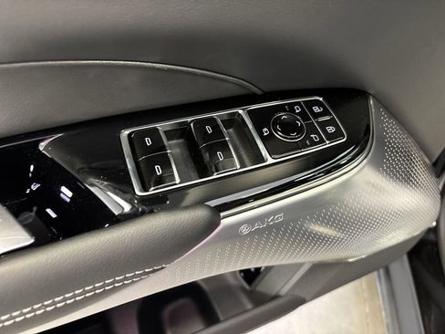 New 2025 Cadillac Lyriq Luxury image 28