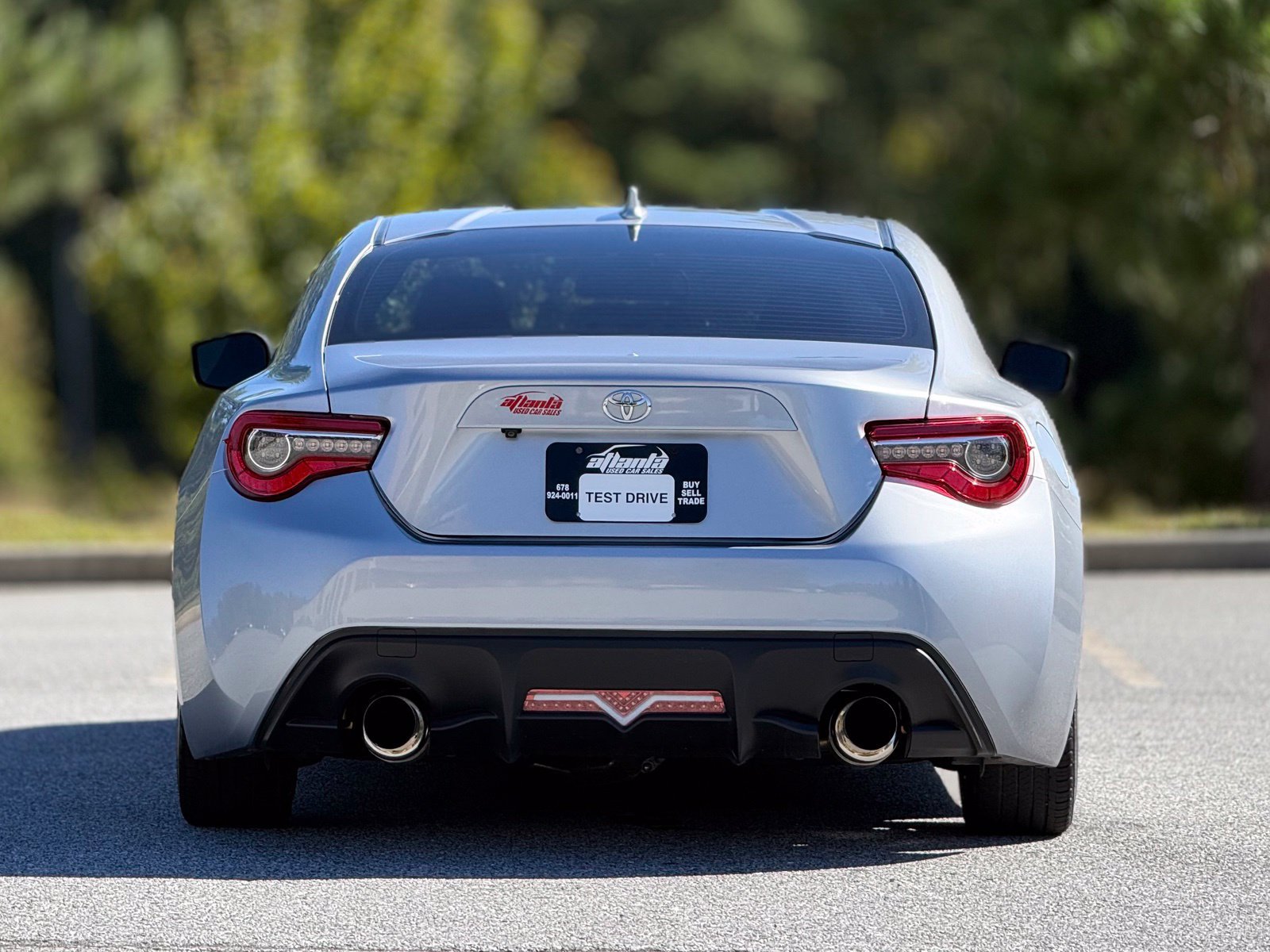 Used 2020 Toyota 86 RWD image 6