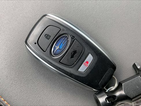 Certified 2024 Subaru Crosstrek 2.5i Limited w/ Crosstrek Mirror Package AWD/4WD image 9