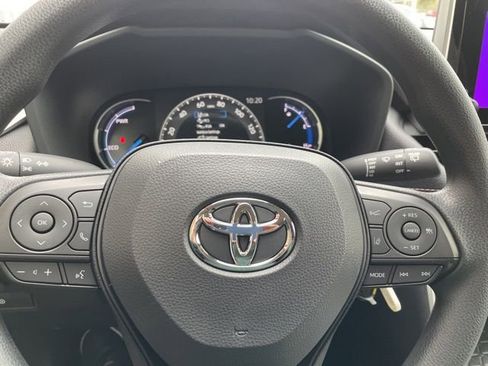 New 2025 Toyota RAV4 LE image 15