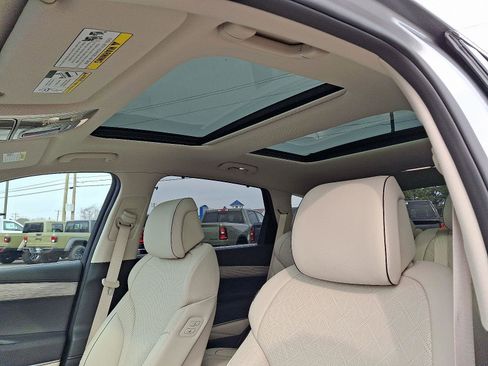 Used 2025 Genesis GV80 3.5T Advanced image 14