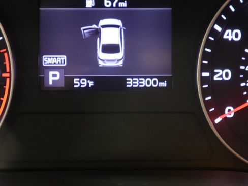 Used 2019 Kia Forte LXS FWD image 33