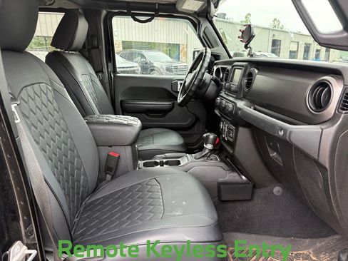 Used 2020 Jeep Gladiator Sport w/ Quick Order Package 24S AWD/4WD image 17