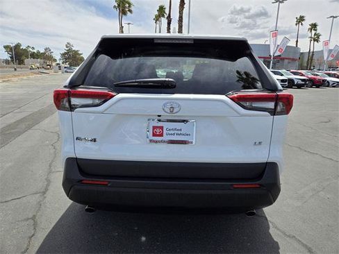 Certified 2022 Toyota RAV4 LE image 5