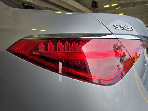 New 2026 Mercedes-Benz S 580 4MATIC Sedan image 37